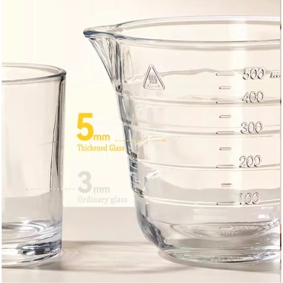 Glass Measuring Cup with Cream Lid - Picture 5 of 6